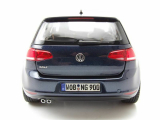 VW Golf VII - blue Dealermodel 1:18